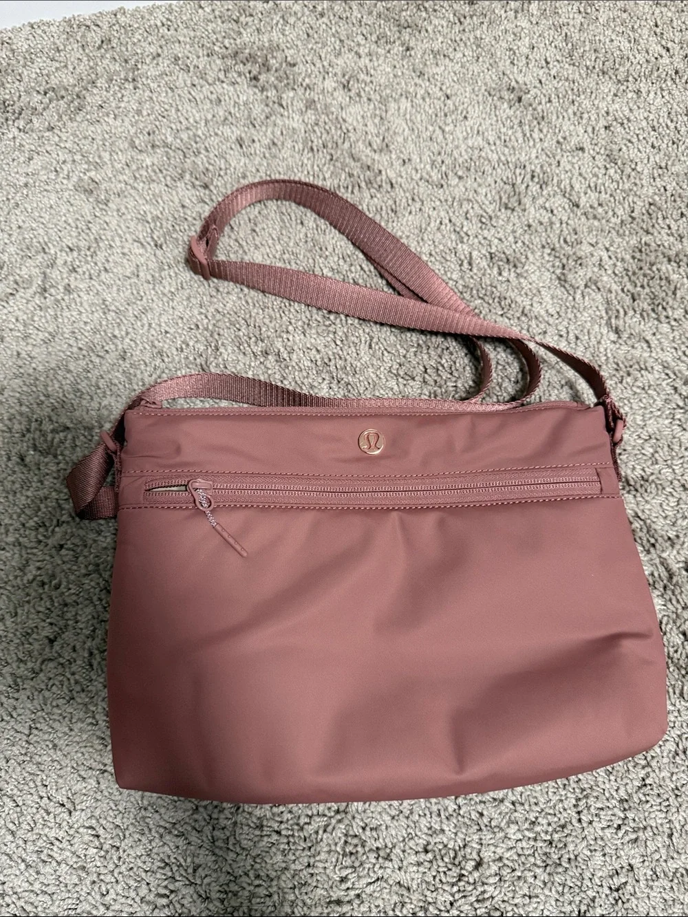 Lululemon Dusty Rose Backpack Set with Pouch and Changing Pad - Picture 8 of 10